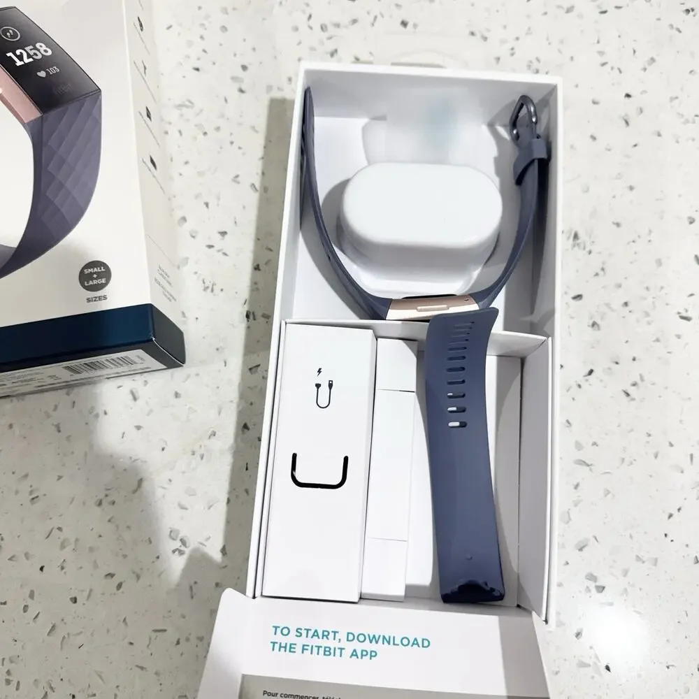 Fitbit Charge 3 Advanced Fitness Blue Rose Gold KD With Replacement Wristband